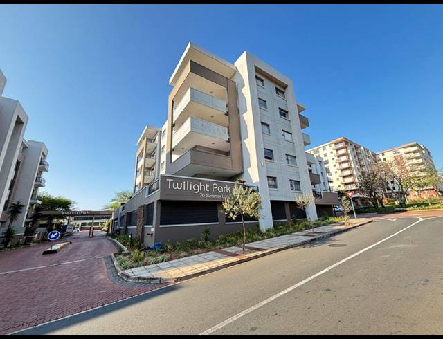 2 BEDROOM APARTMENT FOR SALE IN UMHLANGA RIDGE
